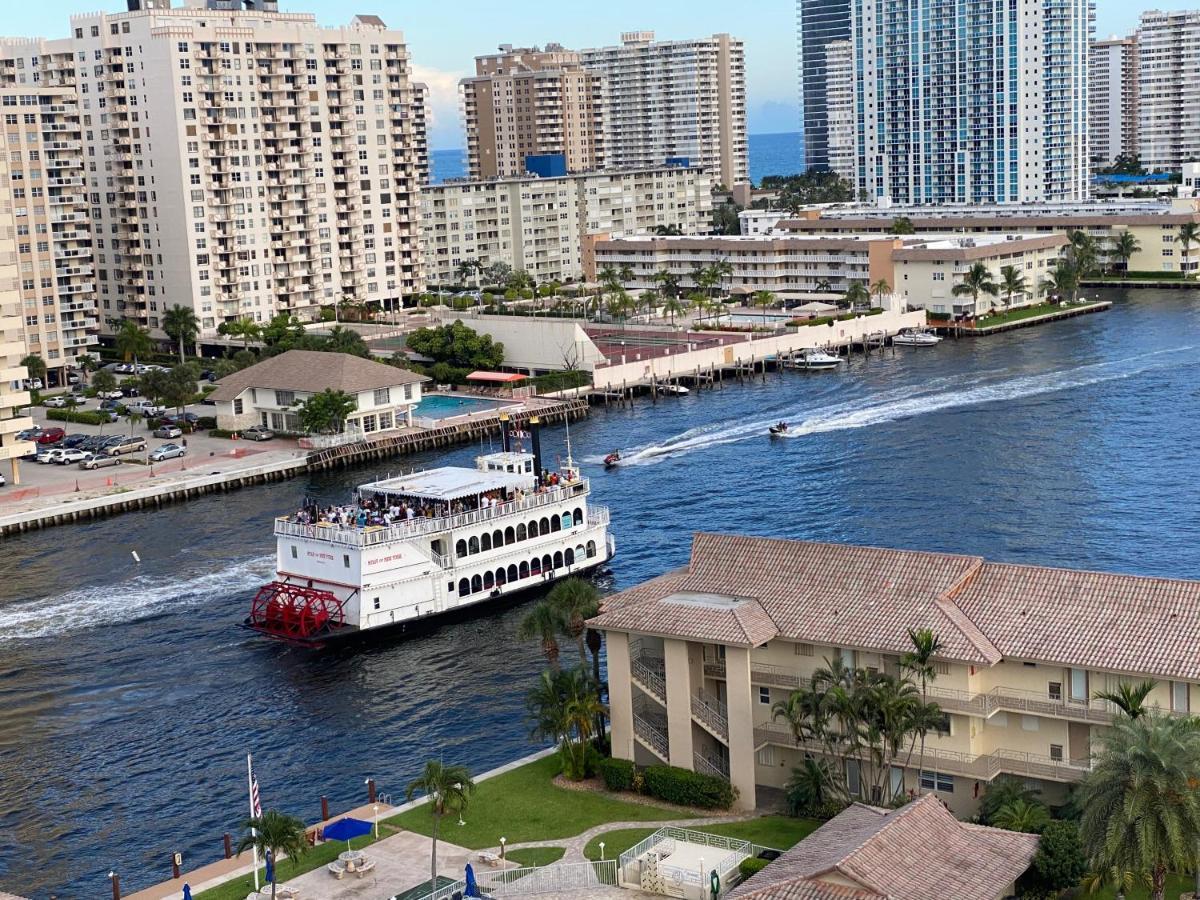 Beachwalk Studio Apmt 2 Beds, Amazing Views 2010B Hallandale Beach Εξωτερικό φωτογραφία